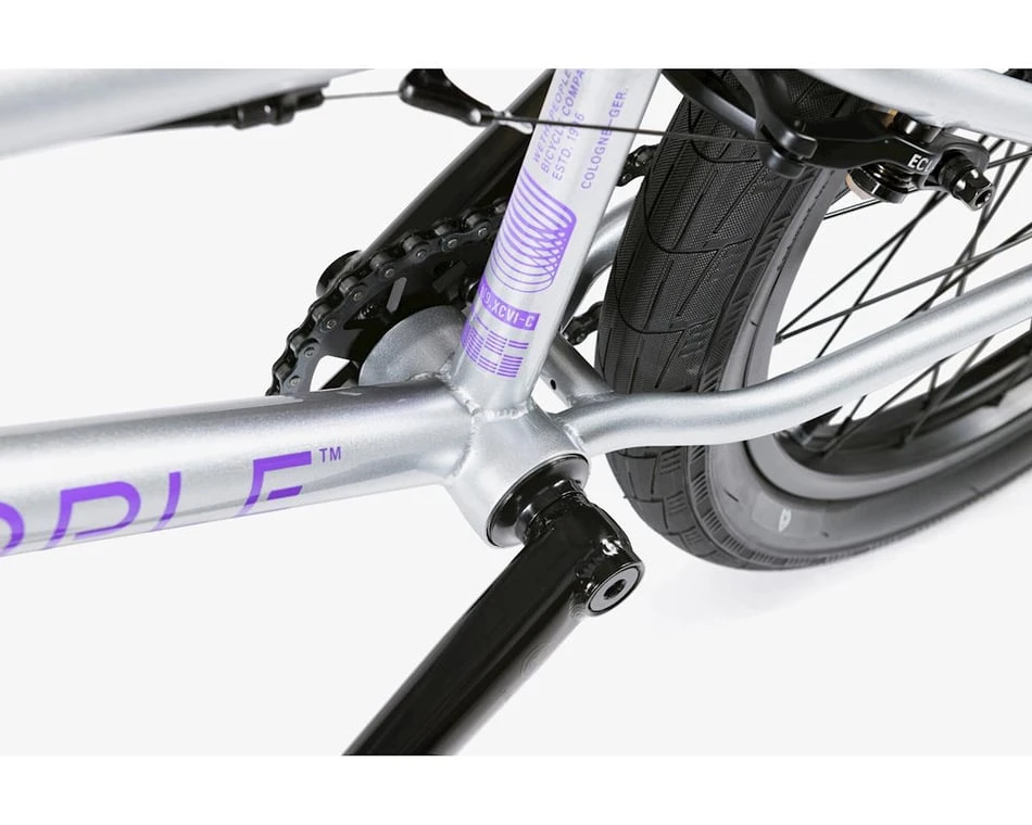 We The People 2023 Versus BMX Bike (20.65" Toptube) (Hologram Silver) 4 We The People 2023 Versus BMX Bike (20.65" Toptube) (Hologram Silver) - Image 4