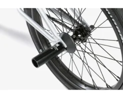 We The People 2023 Versus BMX Bike (20.65" Toptube) (Hologram Silver) 9 We The People 2023 Versus BMX Bike (20.65" Toptube) (Hologram Silver) -Deals Road BMX Ride Store 1001130121 4